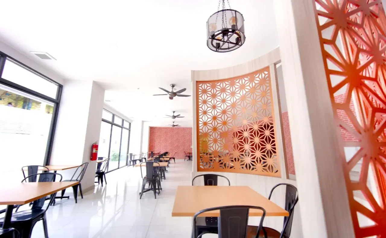 Photo - Phoenix Hotel Karon Beach