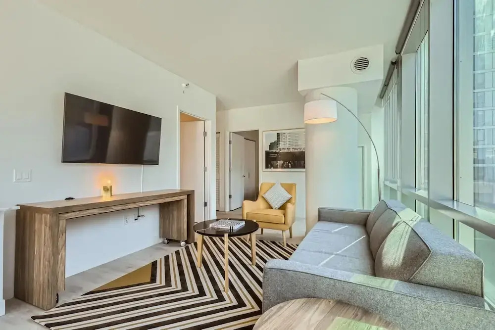 Photo - Sentral Michigan Avenue