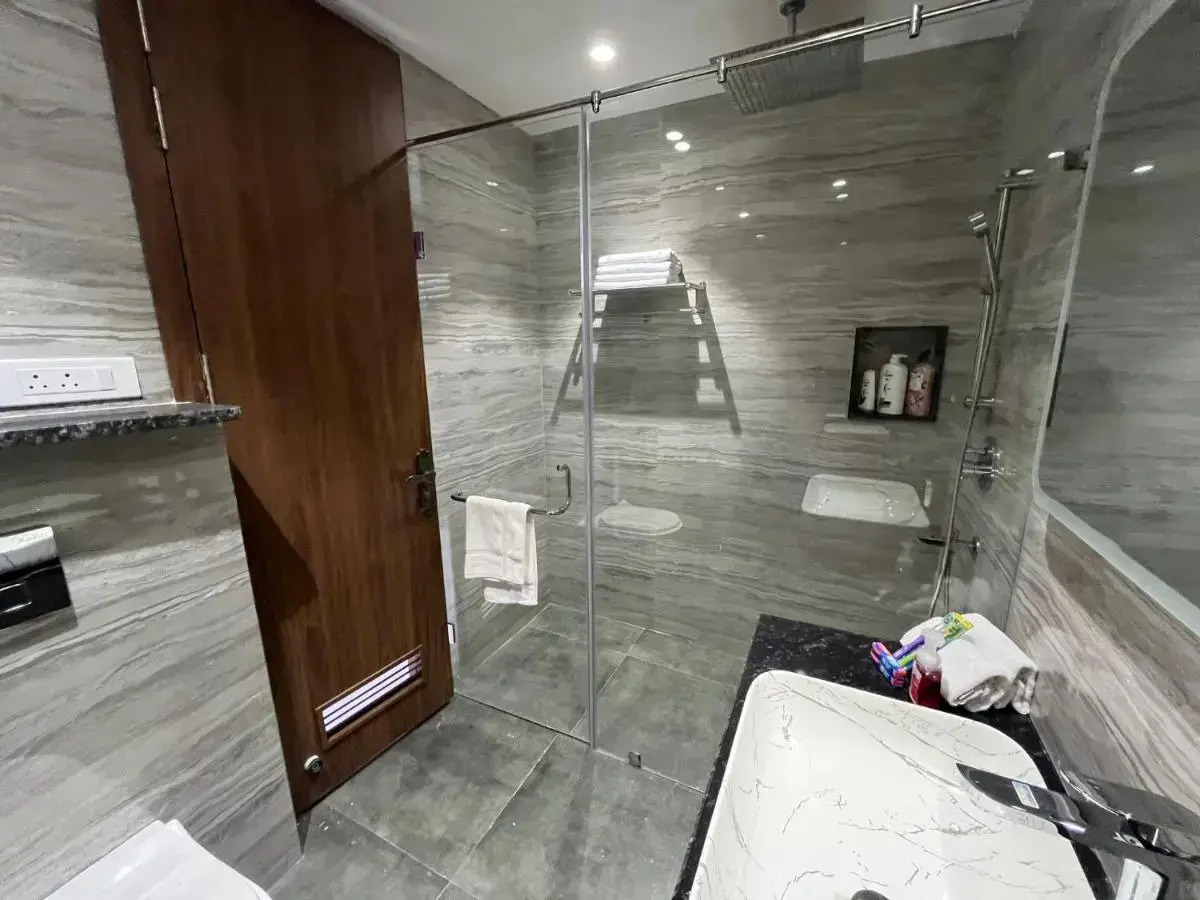 Foto - J60 Suites, Ashok Vihar - Near Netaji Subhash Place