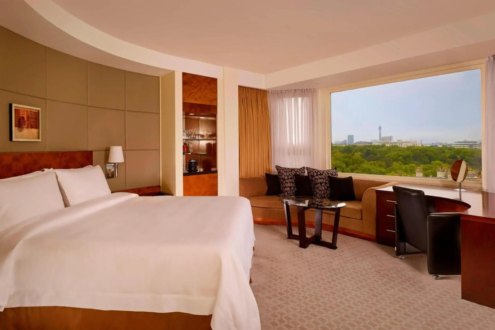 Photo - The Park Tower Knightsbridge, a Luxury Collection Hotel, London