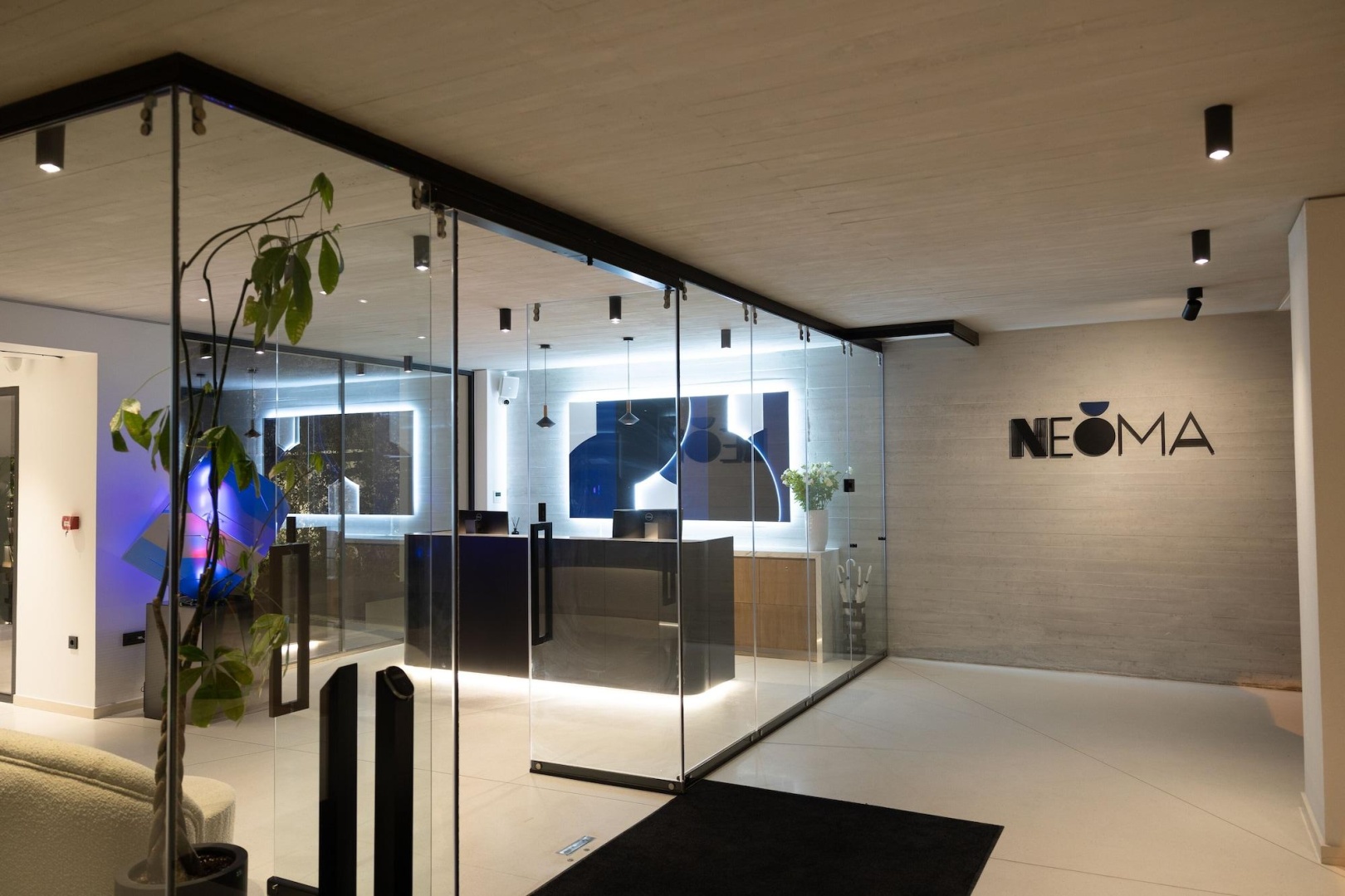 Neoma, Bild 16 von 29