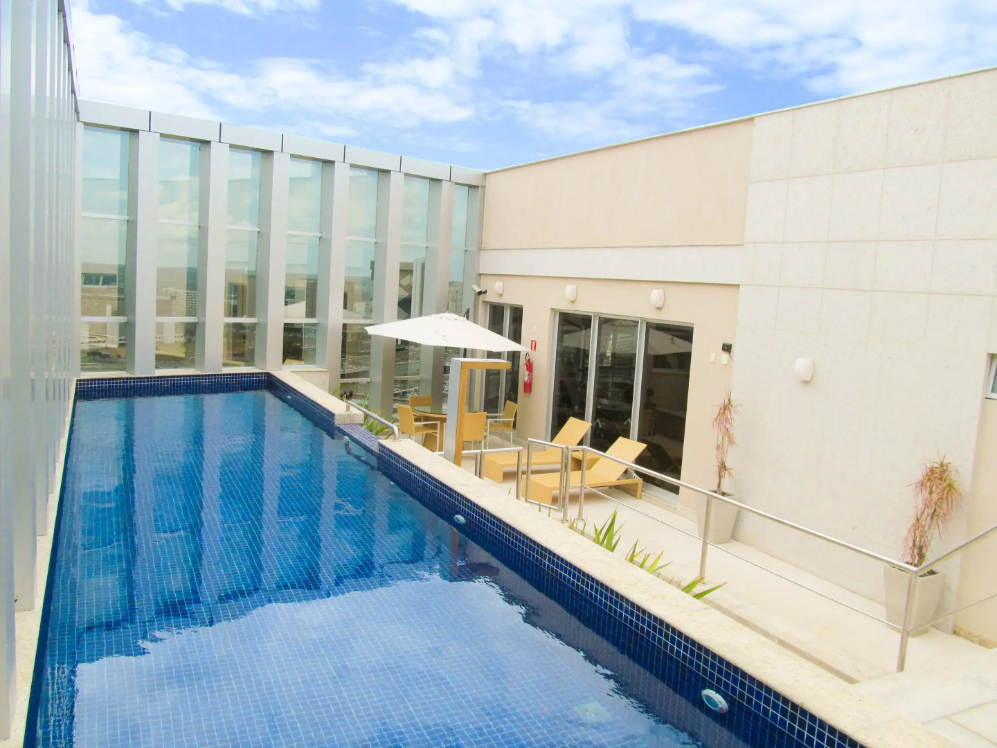 Foto - Hplus Vision Executive