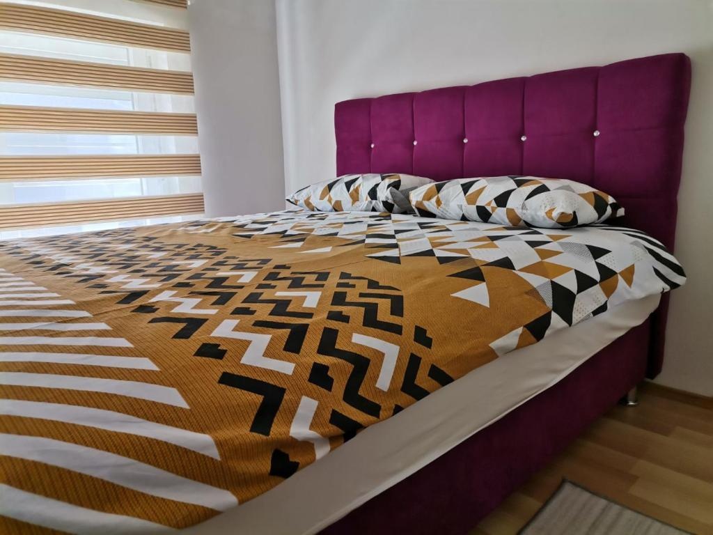 Centar Apartman ENMI 111