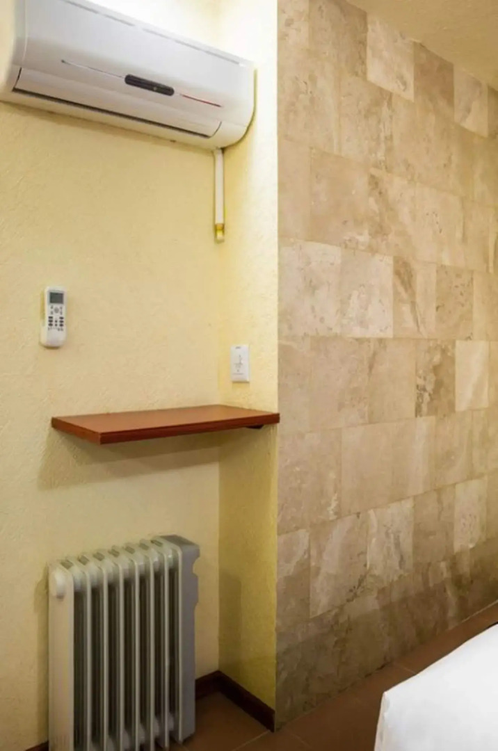 Photo - Howard Johnson by Wyndham Toluca