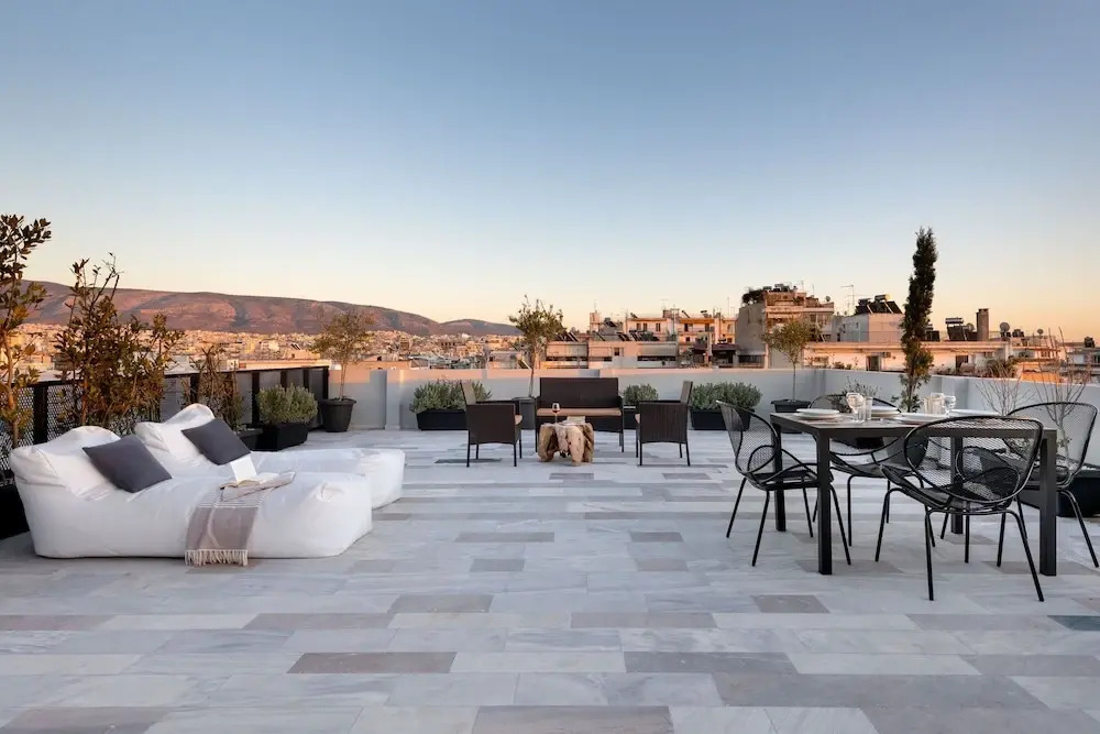 Photo - Thisean Modern Suites By Athens Stay