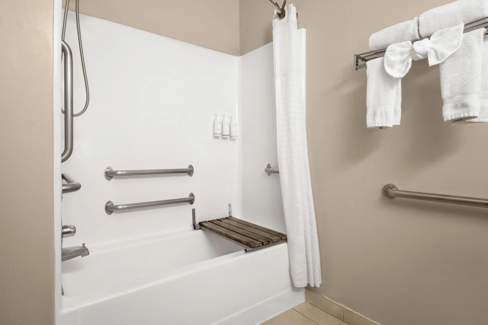 Photo - Days Inn & Suites by Wyndham Airport Albuquerque