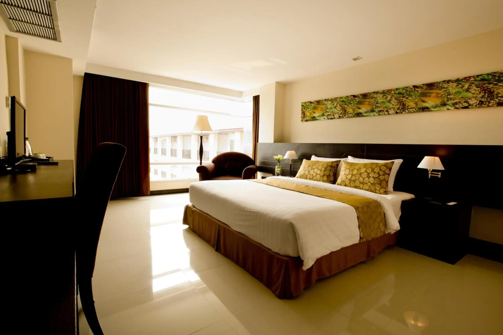Foto - Sinsuvarn Airport Suite Hotel
