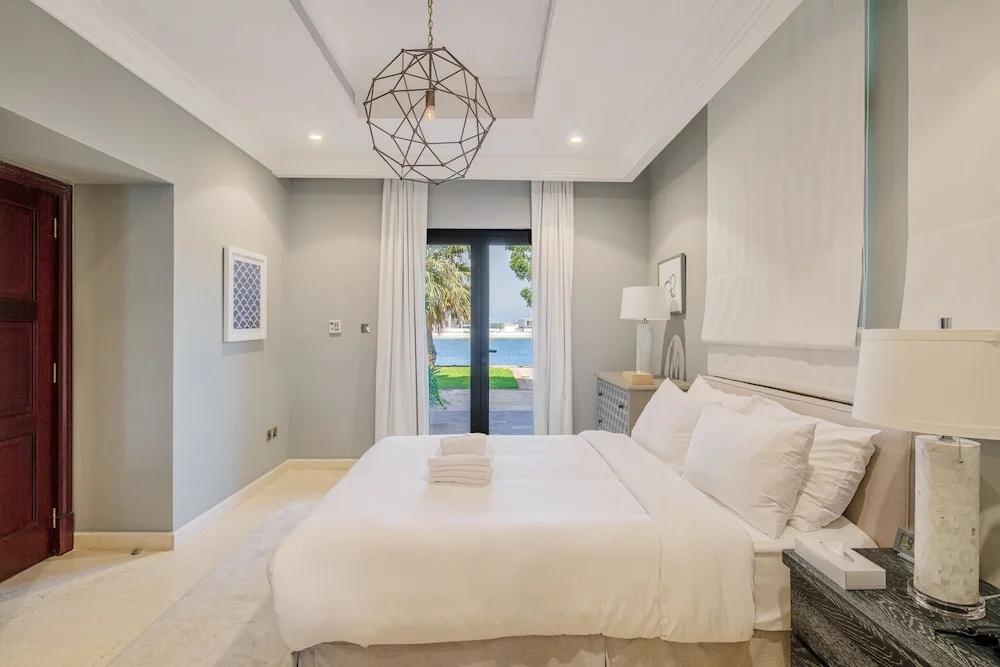 Photo - Maison Privee - Prvt Pool & Beach in Luxury Palm Jumeirah Villa