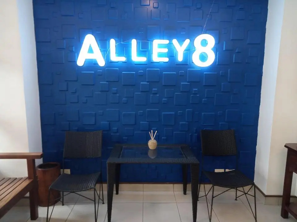 Foto - Alley 8 Makati