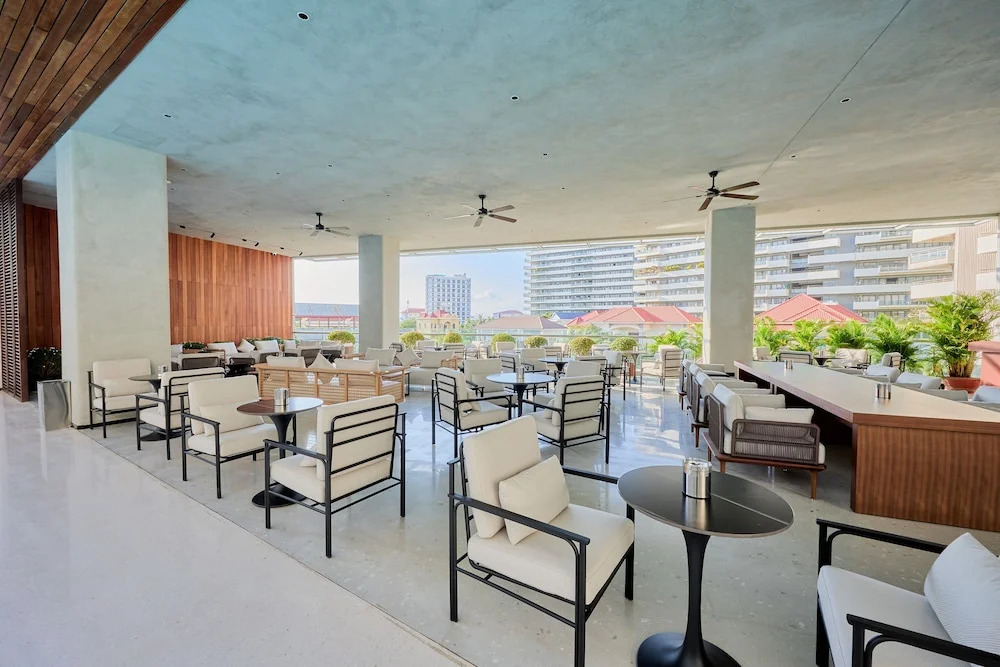 Foto - Crowne Plaza Phnom Penh by IHG 金边皇冠假日酒店 Former VM Hotel