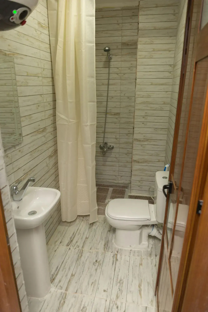 Photo - Capital Hotel