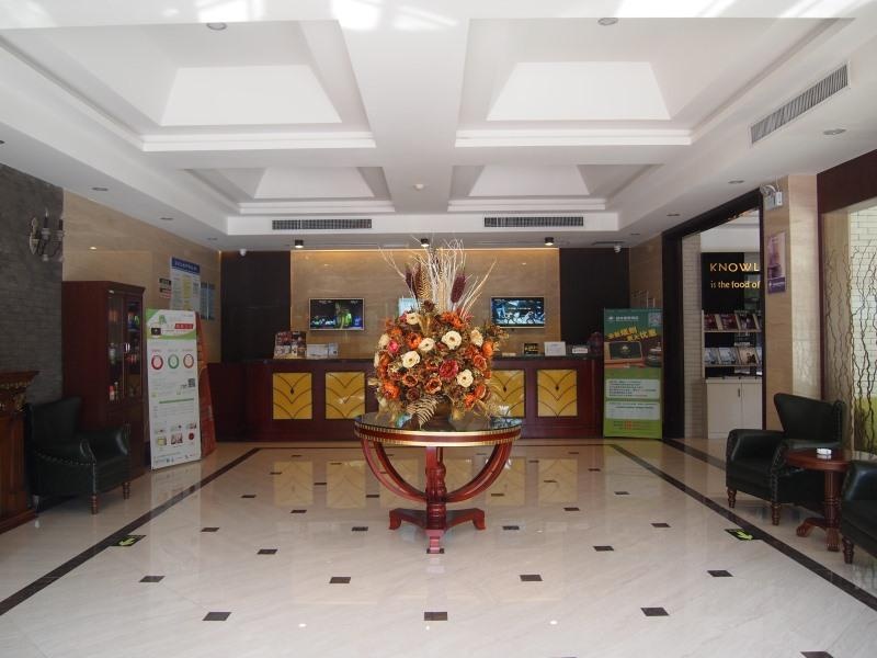 GreenTree Inn HeBi HengShan Road Business Hotel