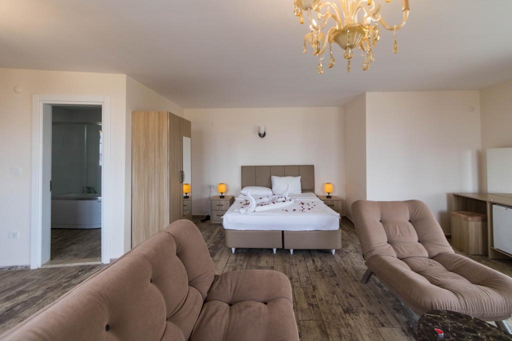 Deniz Otel