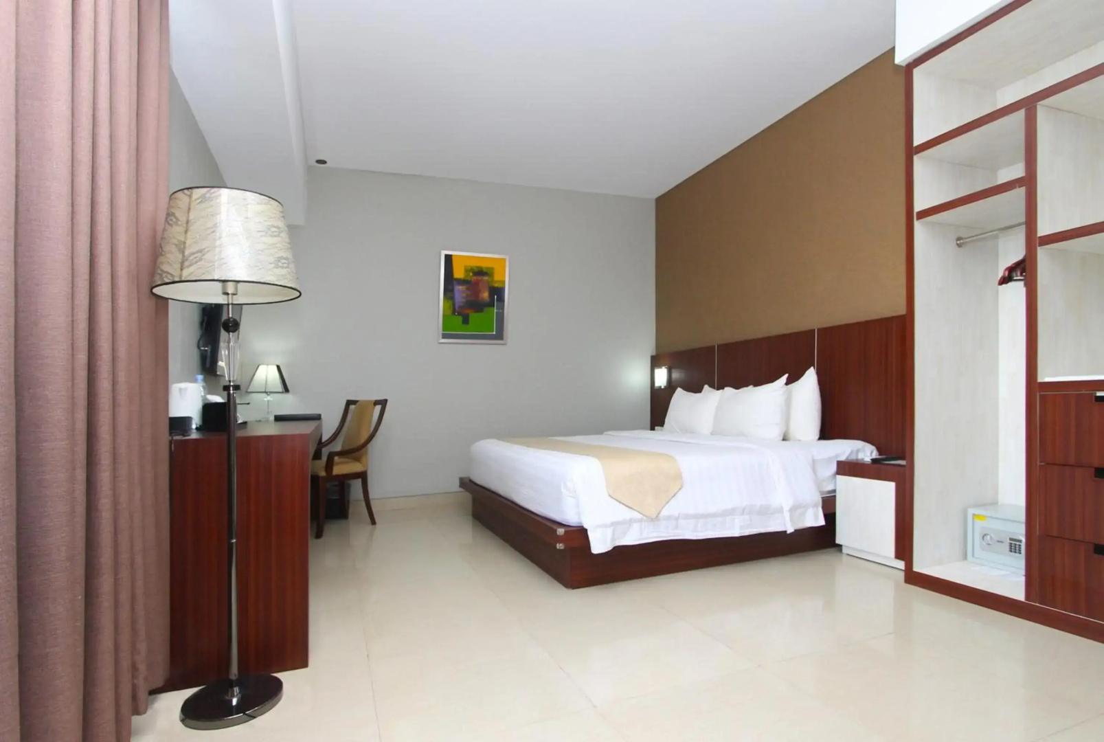 Photo - Grand Hatika Hotel