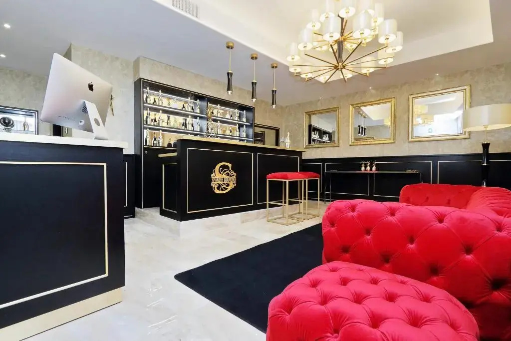 Photo - Spanish Diamond Luxury Suites & Jacuzzi