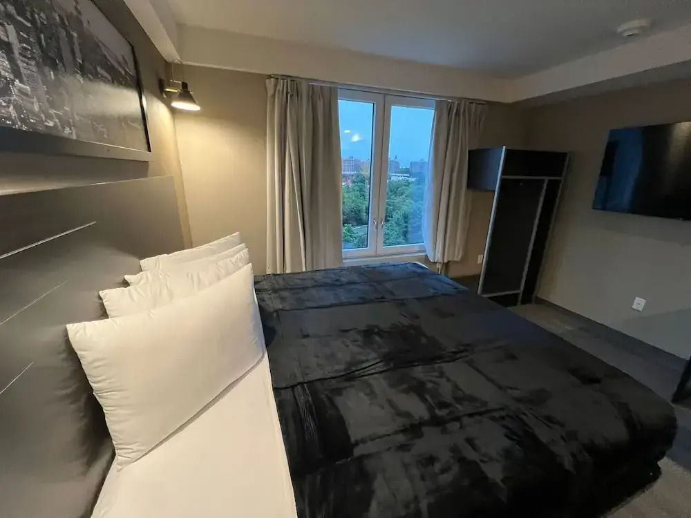 Foto - LIV Hotel Bronx GRAND OPENING