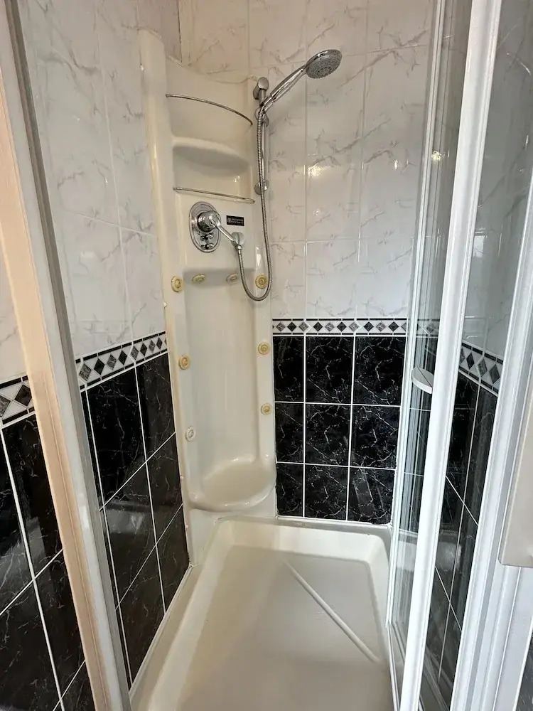 Photo - Malahide Guest Rooms