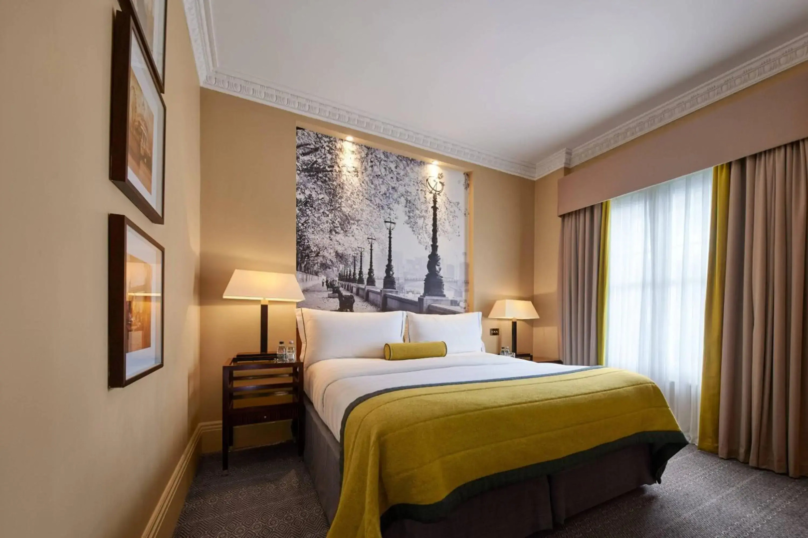 Foto - Threadneedles, Autograph Collection