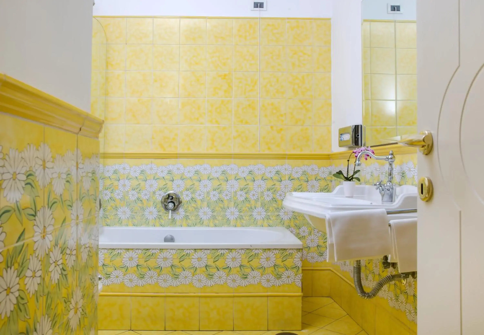 Photo - Relais Maresca Luxury Small Hotel & Terrace Restaurant