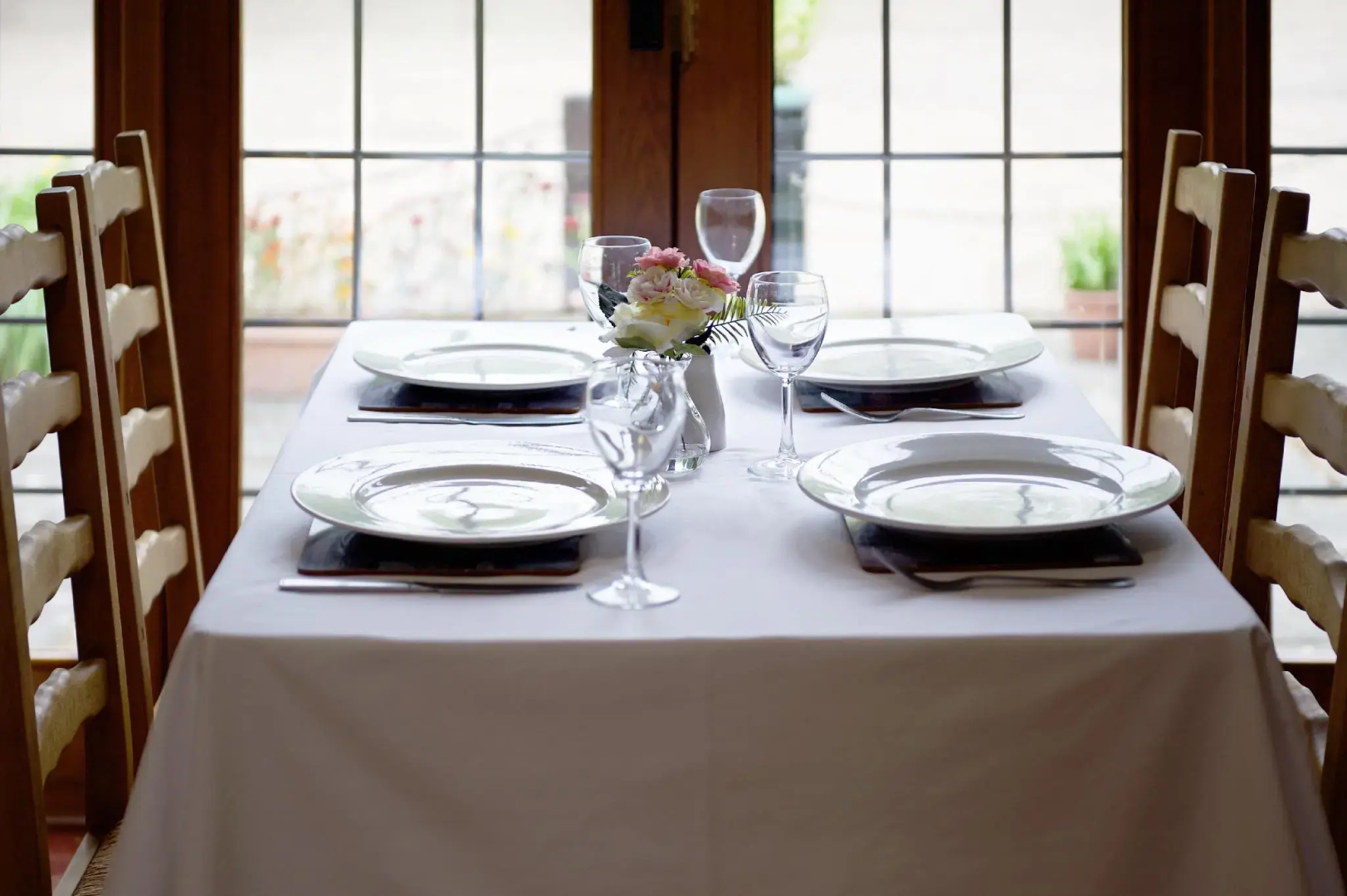 Photo - Little Foxes Hotel & Gatwick Airport Parking