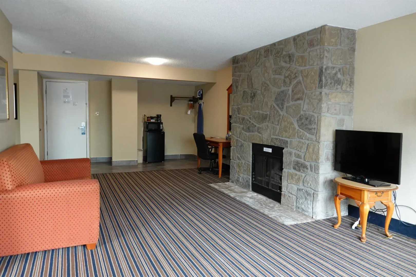 Photo - SureStay Plus Hotel by Best Western Gatlinburg