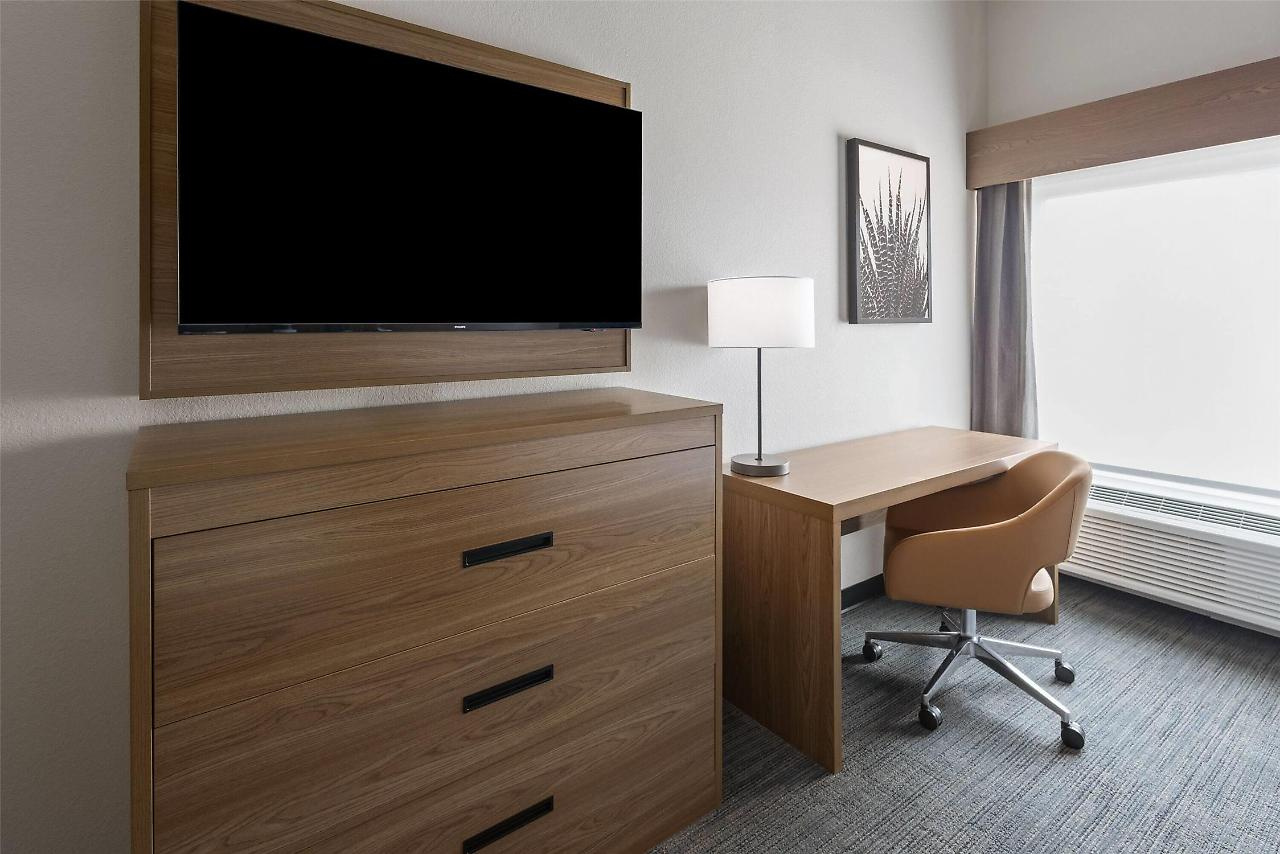 Photo - La Quinta Inn & Suites by Wyndham Phoenix West / Glendale