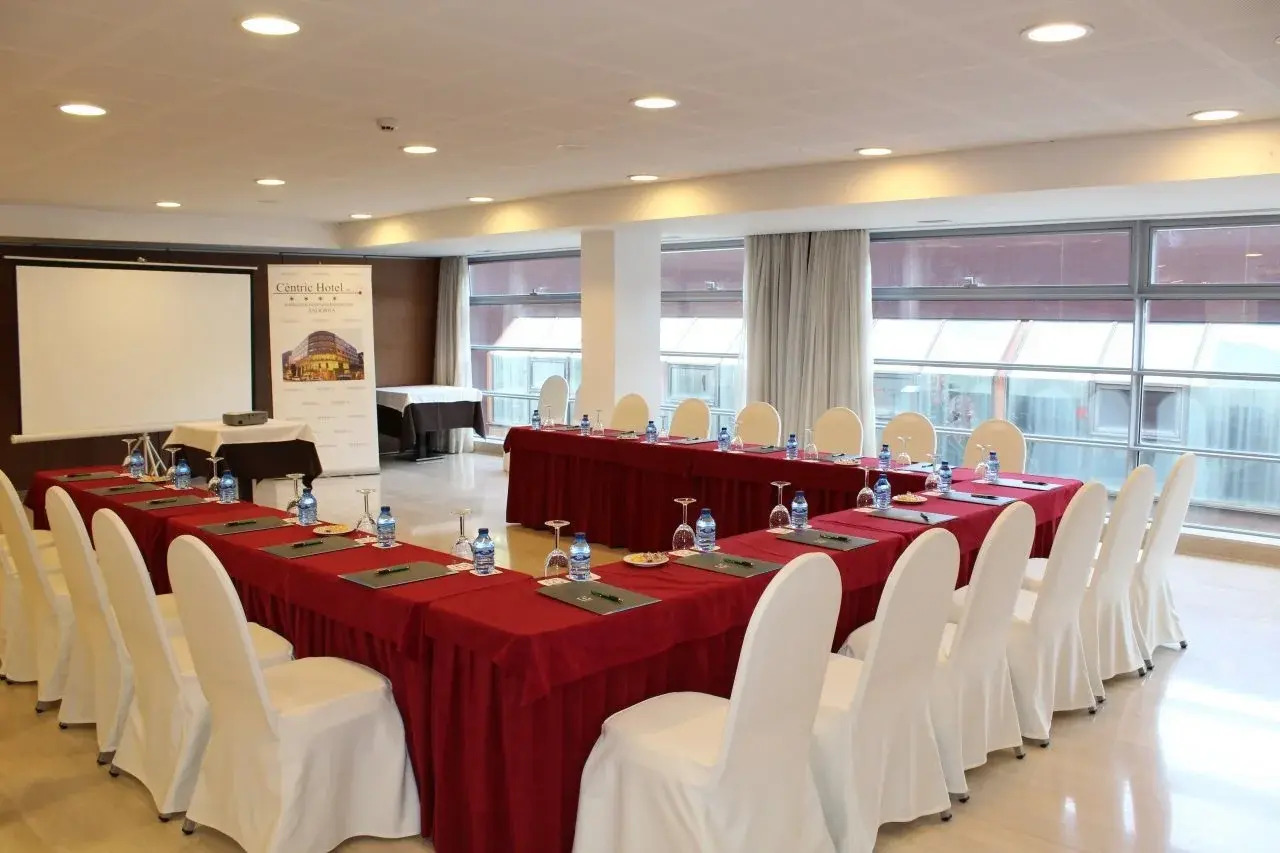 Photo - Yomo Centric