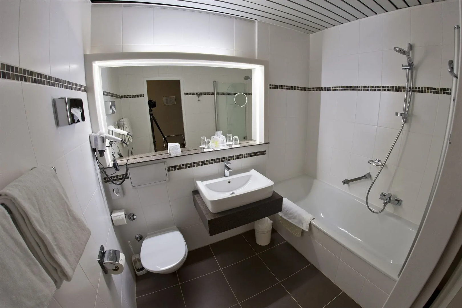 Foto - Leonardo Hotel Hamburg Elbbrücken