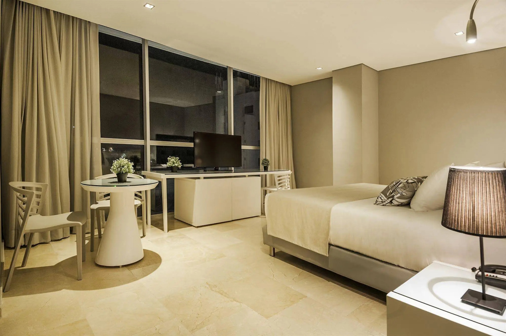 Photo - Oz Hotel Luxury