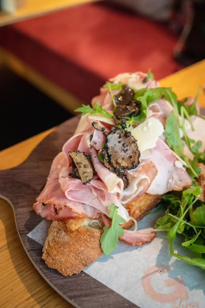 Photo - Renaissance Bordeaux Hotel