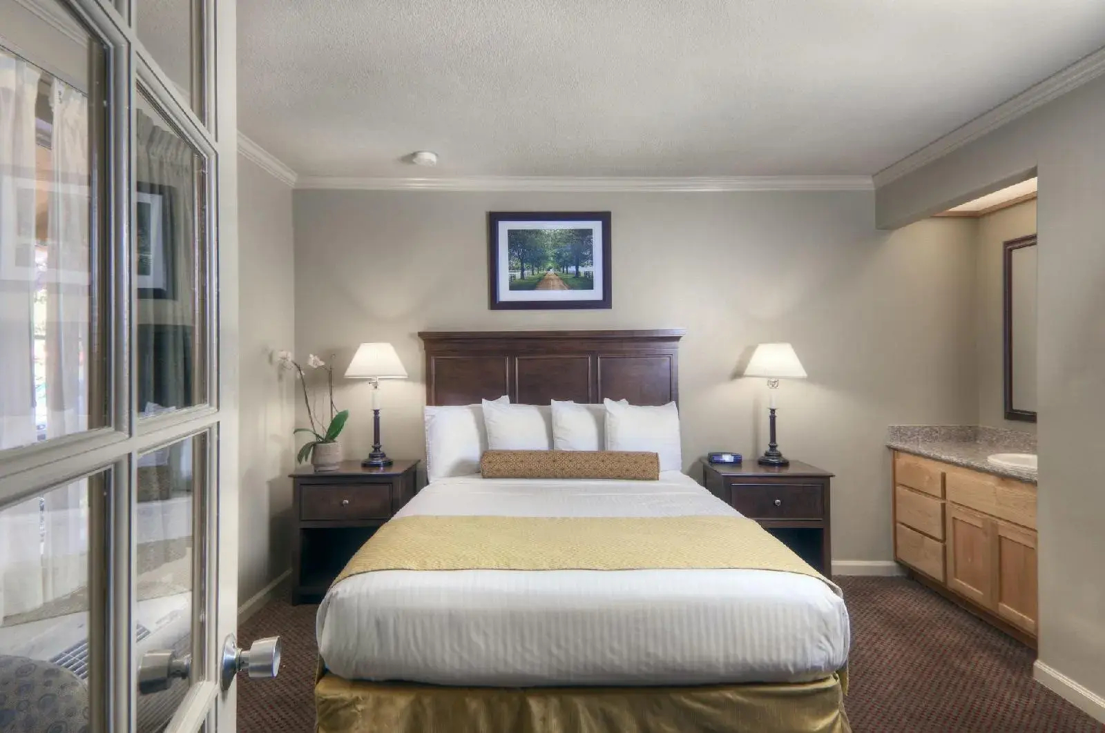 Photo - University Park Inn & Suites, an Ascend Collection Hotel