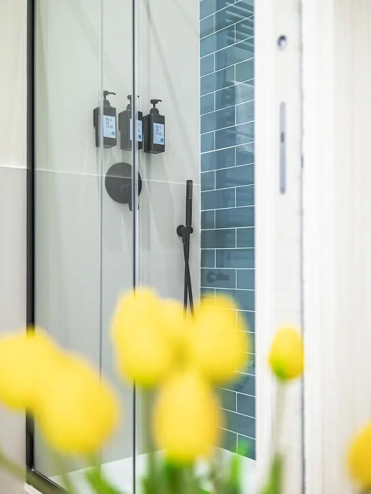 Photo - Rua de Mar Chiatamone