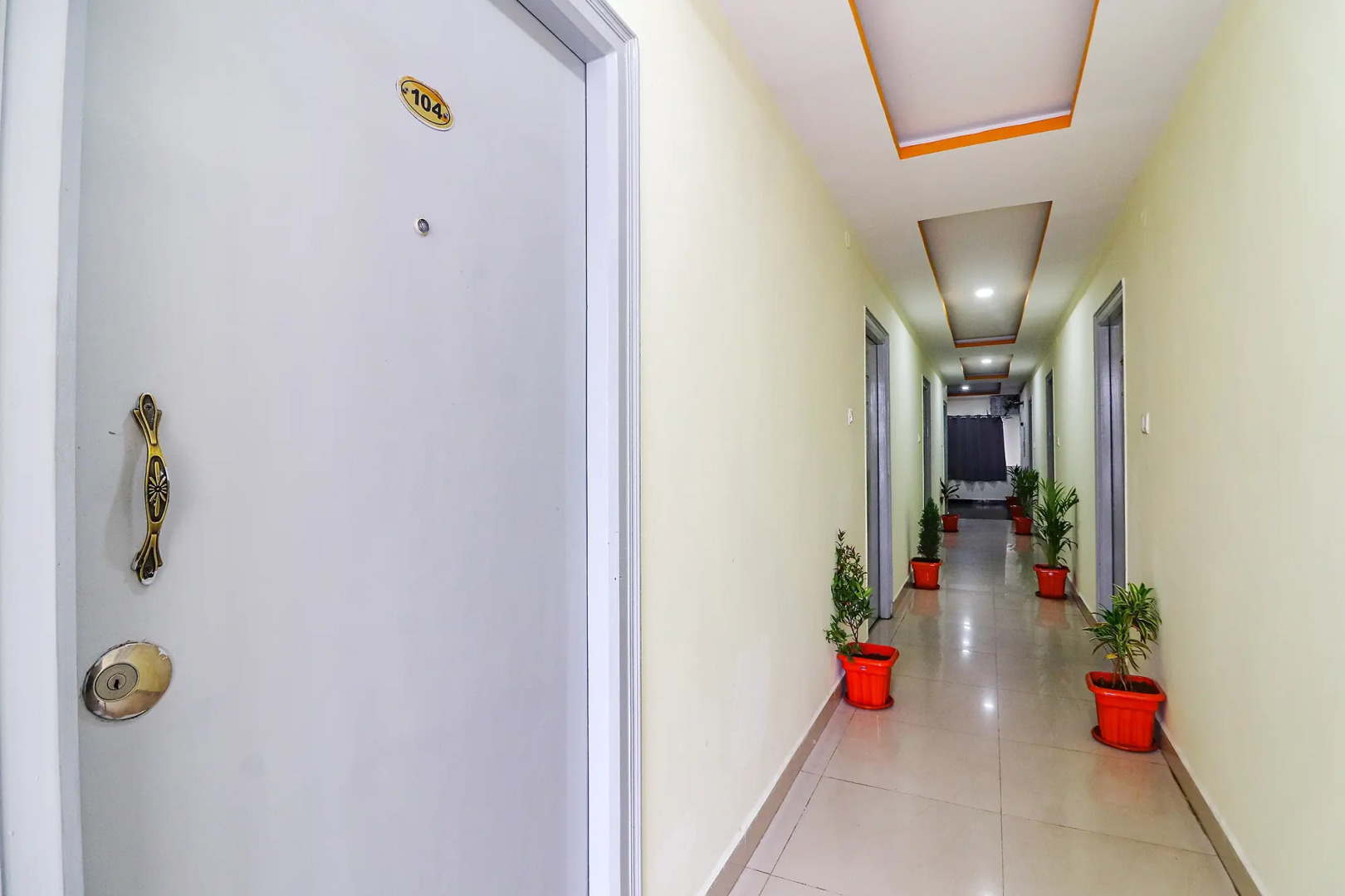 Photo - FabHotel Broholic Suites - U S Consulate