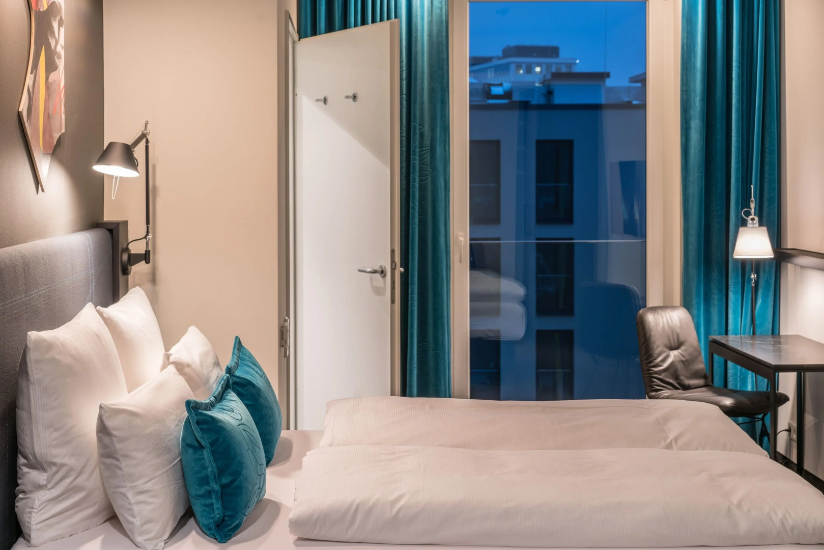 Photo - Motel One Berlin-Alexanderplatz