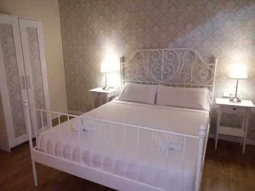 Photo - Lumine Luxury Suites by gaiarooms