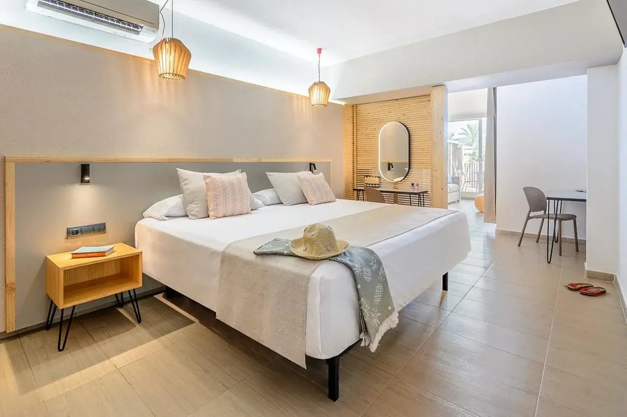 Foto - Hotel Vibra Cala Tarida-3SUP