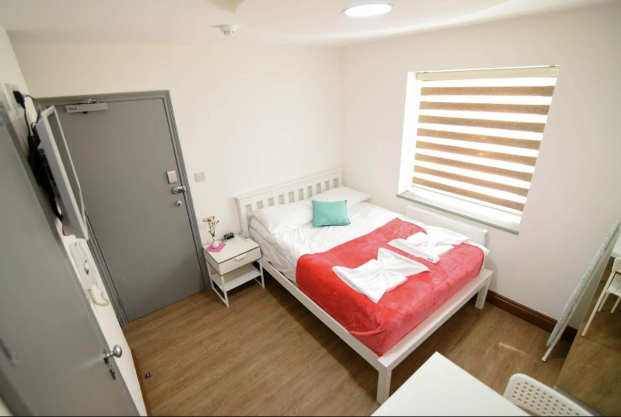 Photo - London Suites