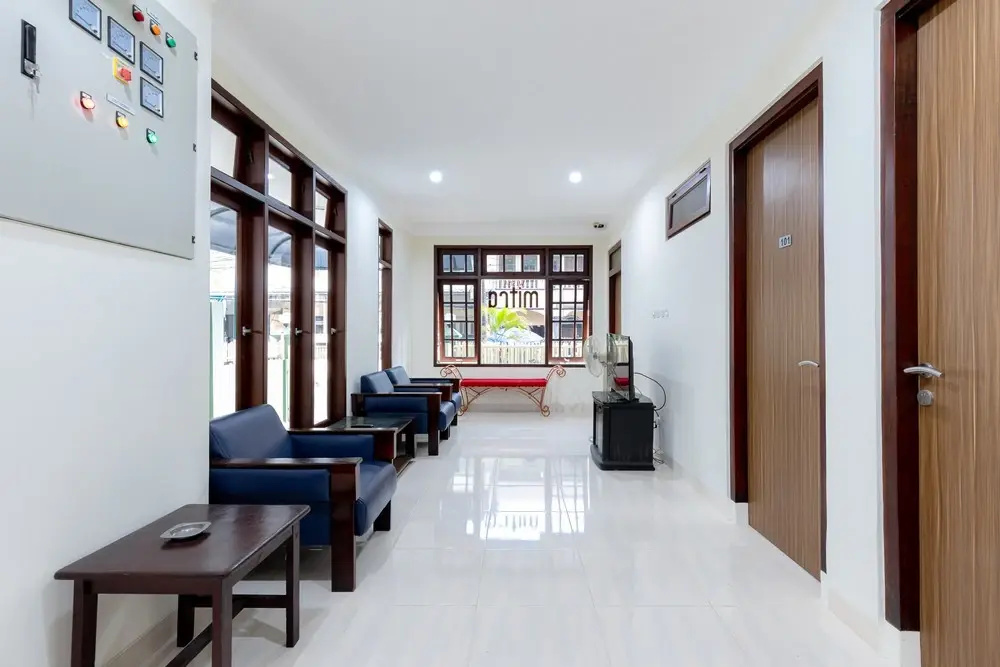 Photo - Urbanview Hotel Mitra near Grand Indonesia