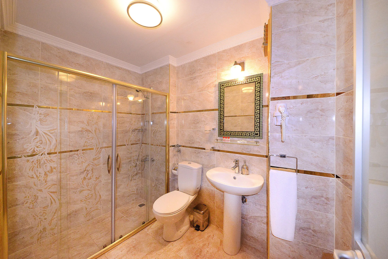 Foto - Hotel Grand Umit