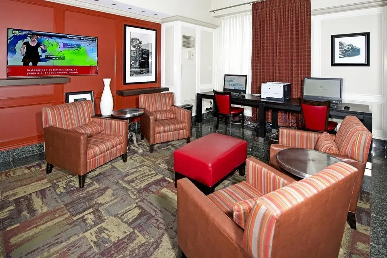 Photo - Hampton by Hilton Ottawa