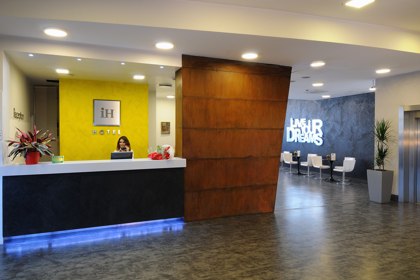 Photo - iH Hotels Milano Lorenteggio