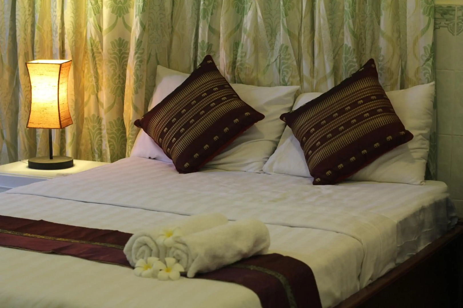 Foto - New Season Riverside Hotel