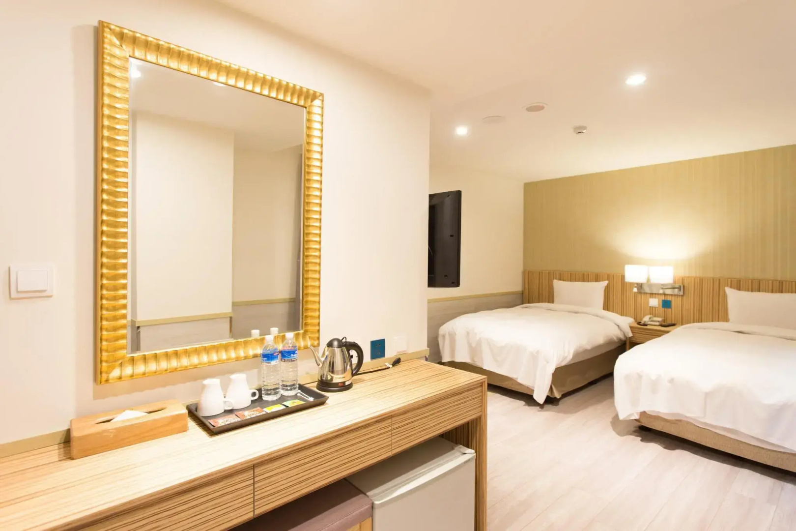 Photo - Rainbow Hotel