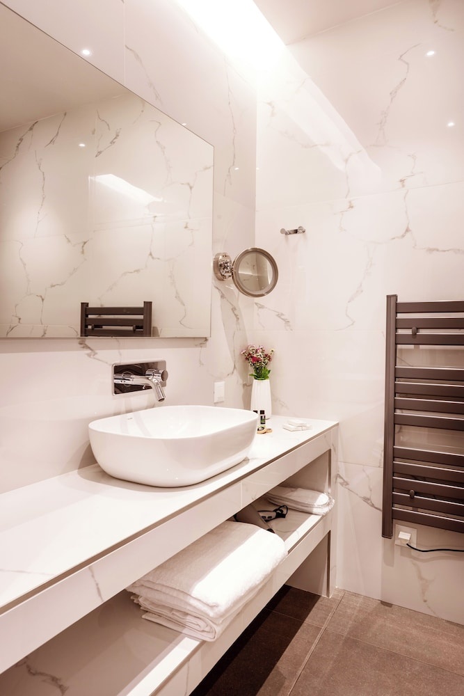Photo - DAYS City Suites Athens