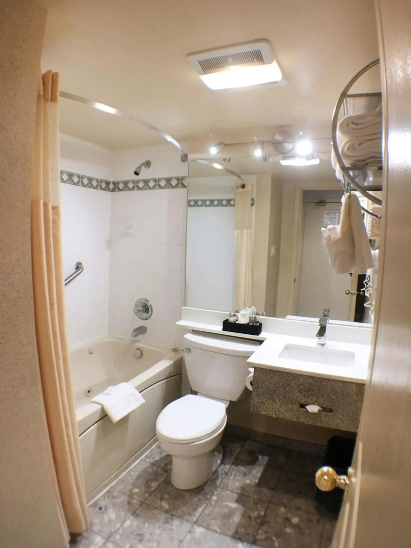 Photo - Opportune Hotel