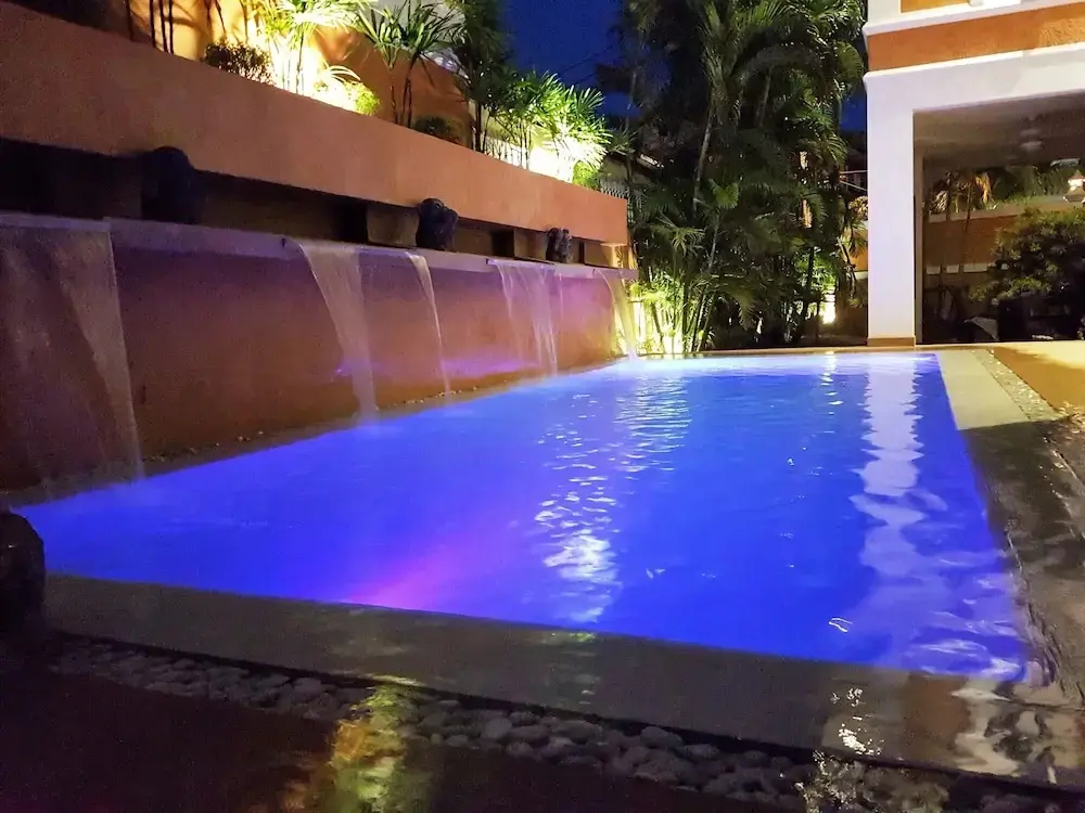 Foto - WOWLAND Luxury Pool Villa Pattaya Walking Street