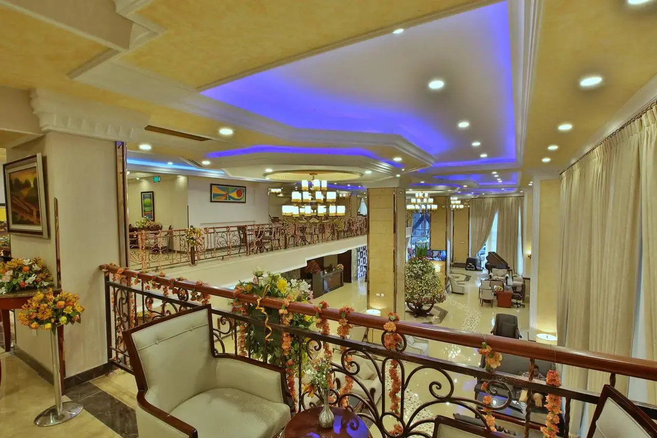 Photo - Sapphire Addis