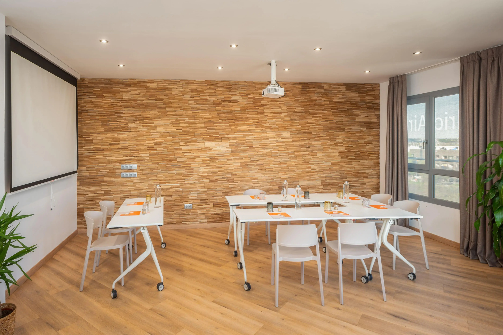 Foto - Madrid Airport Suites, Affiliated by Meliá