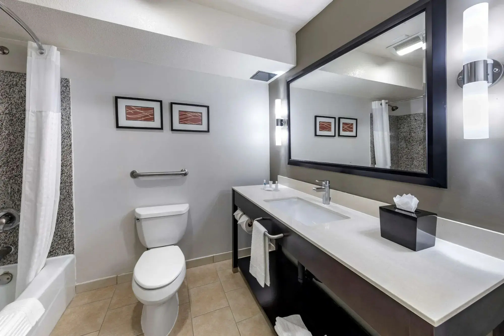 Foto - Comfort Inn & Suites Near Universal - N. Hollywood - Burbank