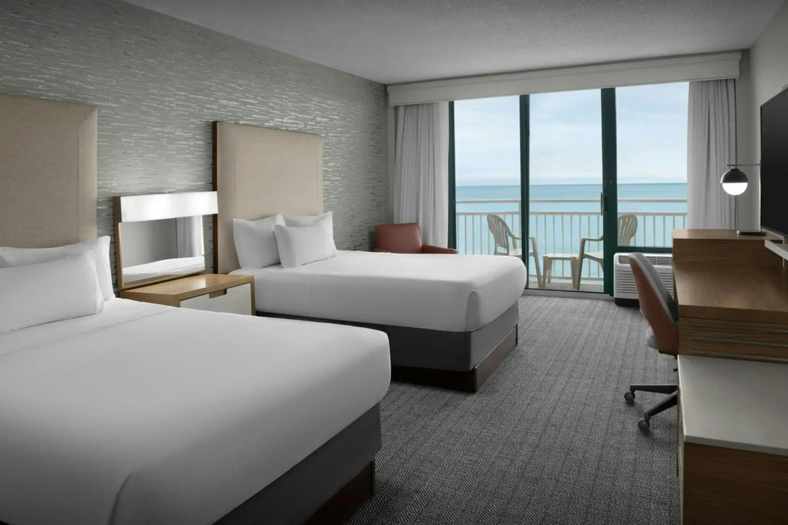 Photo - Courtyard Virginia Beach Oceanfront/South